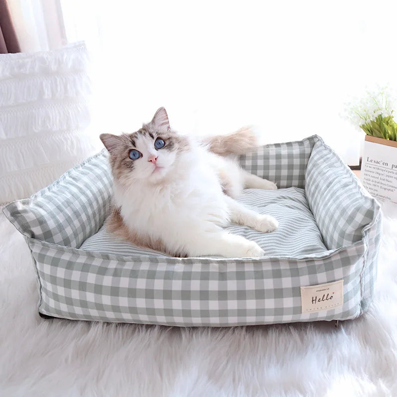 Cosy Pet Bed for Dogs & Cats – Indoor Kennel-Style Sofa for Small to Medium Pets